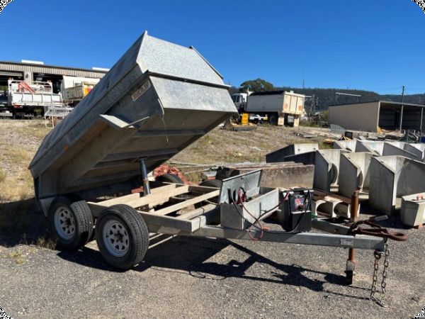 2010 Dual Axle Electric Tipping Trailer (Council Asset) **Located Lithgow** image