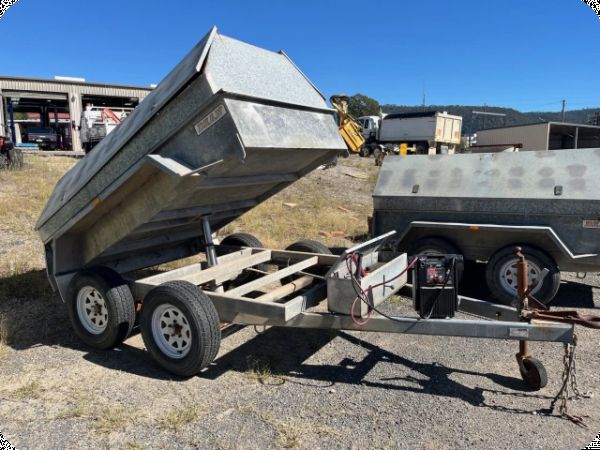 2010 Dual Axle Electric Tipping Trailer (Council Asset) **Located Lithgow** image
