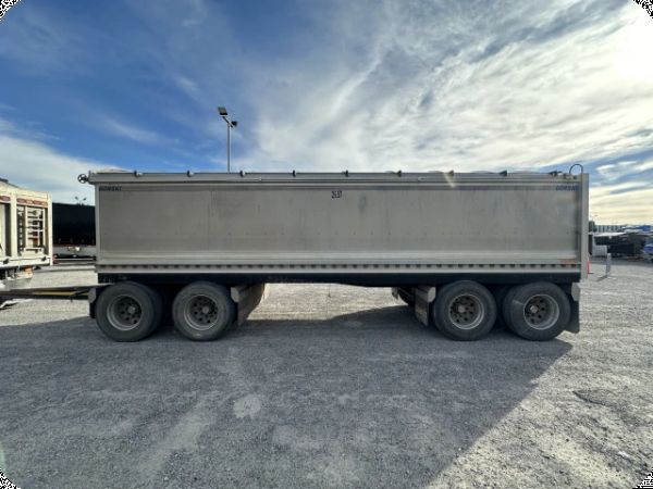 2023 TTRU DT4 Gorski Quad-Axle Tipper Trailer image