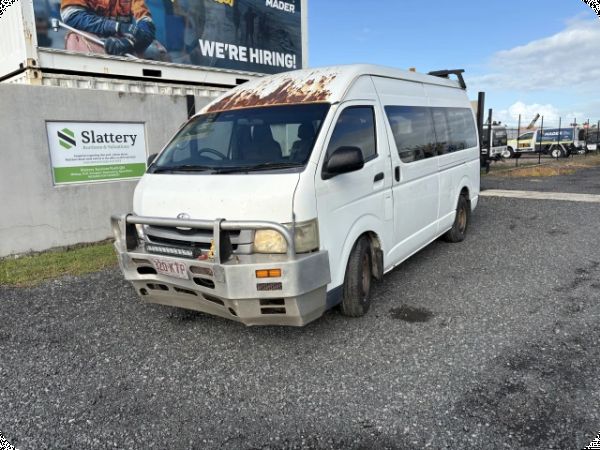 2007 Toyota Hiace Mini Bus image