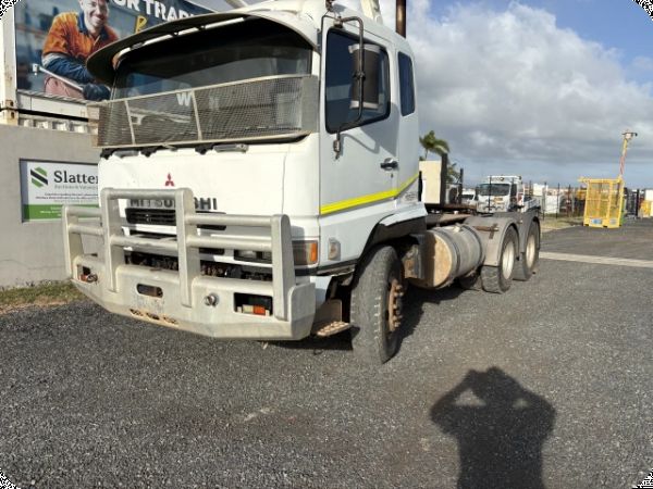 2003 Mitsubishi FV500 6x4 Prime Mover image