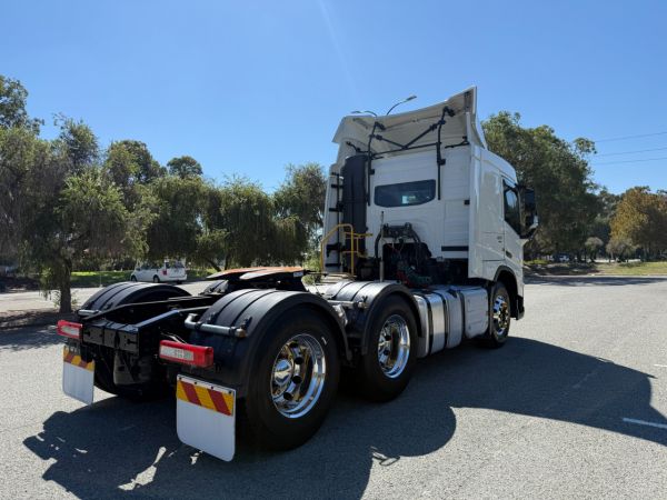 2021 Volvo FM11 Primemover image