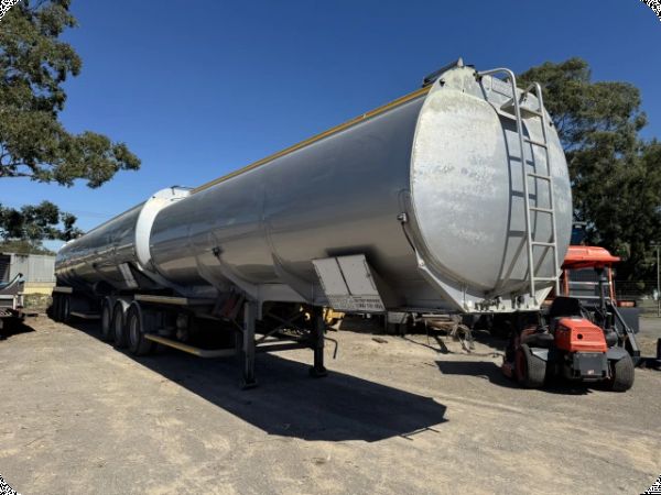 2007 Holmwood Highgate A+B Combination Tankers image