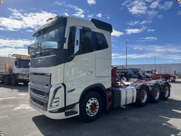 2020 Volvo FH16 8x6 Prime Mover image
