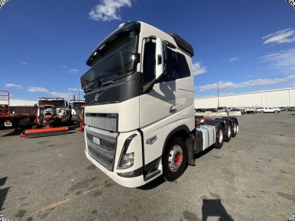 2022 Volvo FH16 8x6 Prime Mover image