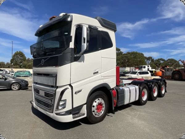 2022 Volvo FH16 8x6 Prime Mover image