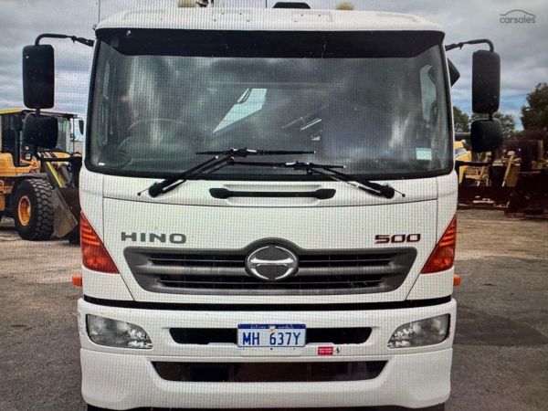 2015 Hino 500 Series GH1728 9 image