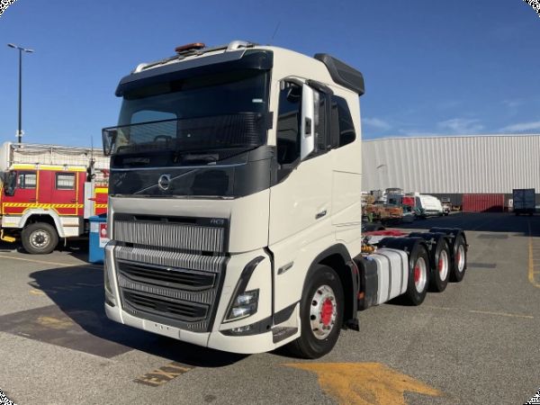 2022 Volvo FH16 8x6 Prime Mover image
