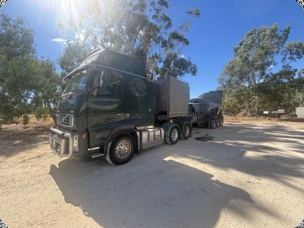 Mobile LeFort Car Bailer And Shear With Volvo Prime Mover image