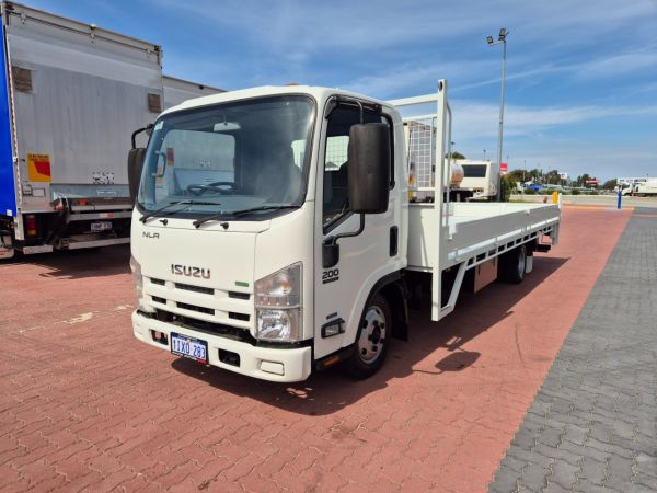 2013 Isuzu NLR200 Tray Car License XLWB Tray and Lift image