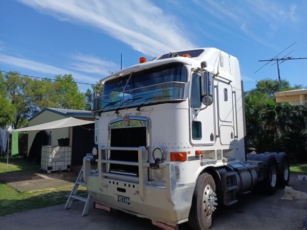 2011 Kenworth K108 Prime Mover image