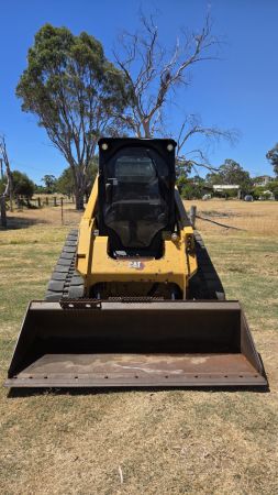 2021 Caterpillar 299D3 Loader image