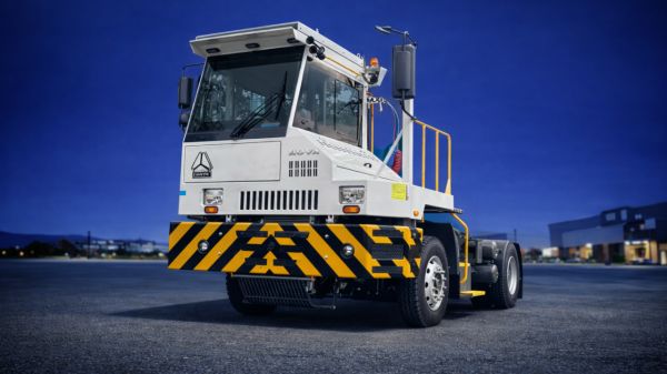 SITRAK HOVA 4×2 Terminal Tractor. image