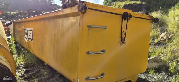 2009 Muscat Steel Bin image