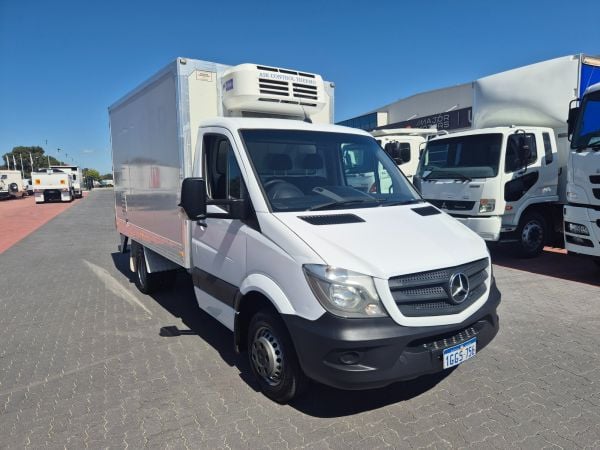 2017 Mercedes Benz Sprinter Refrigerated 516 2 Pallet AUTO Freezer image