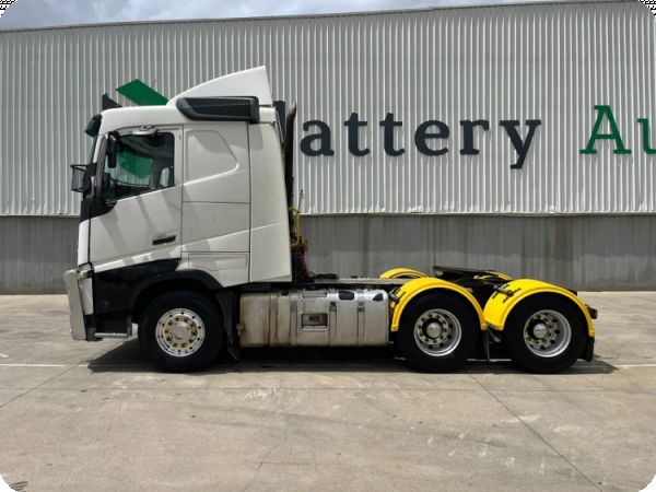 2015 Volvo FH 6x4 Prime Mover image