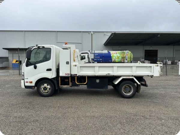 2015 Hino 300 716 4x2 Tipper (Auto) (Council Asset) image