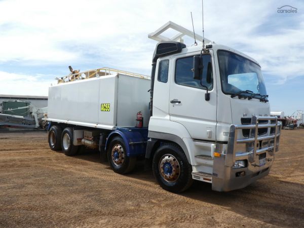 2014 Mitsubishi Fuso image