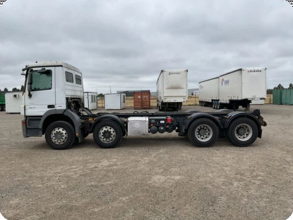 2016 Mercedes Benz Actros 3241 8x4 Cab Chassis image