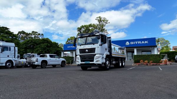 SITRAK G5S 6x4 Tipper Alluminium image