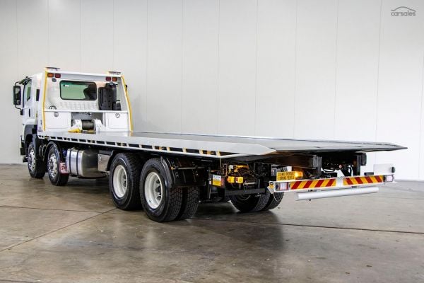 2025 Isuzu F Series FYJ 320-355 AT R67 In build image