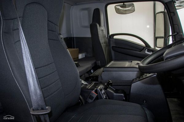 2025 Isuzu F Series FYJ 320-255 AT R67 In build image