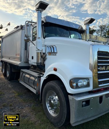 2010 Mack Trident Alloy Tipper Truck, E.M.U.S TS939 image