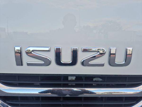 2015 Isuzu FSD850 Refrigerated 12 PLT Refrigerated Taut/Lift image