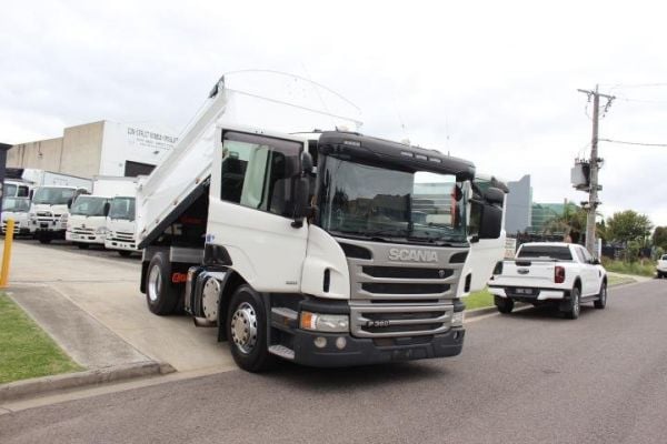 2017 Scania P Series P360 image