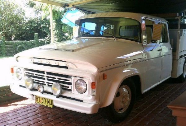 1974 Dodge D5N Crew Cab image