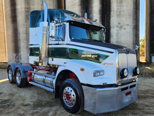 2013 WESTERN STAR 5800SS Prime Mover