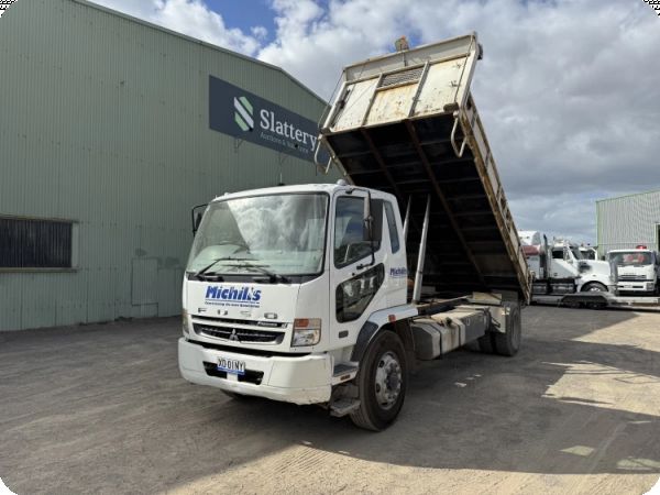 2009 Mitsubishi FM600 4x2 Tipper image