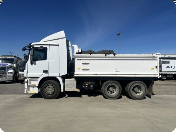 2014 Mercedes Actros 2644 6x4 Tipper image