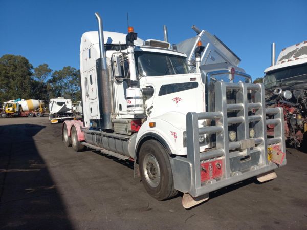2015 Kenworth T909 Primemover T909 image