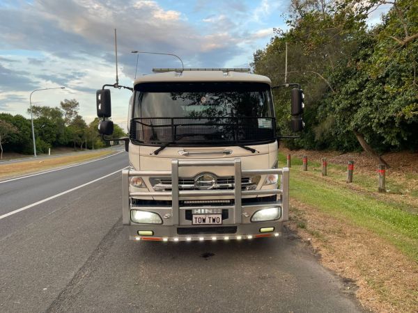 2016 Hino FD 1124-500 SERIES Tilt Tray image