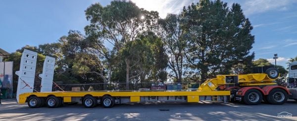 2026 Viking 100 Ton Float Quad Axle Widener Low Loader image