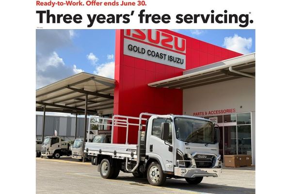 2026 Isuzu NPR 45/65-175 TRADEPACK image