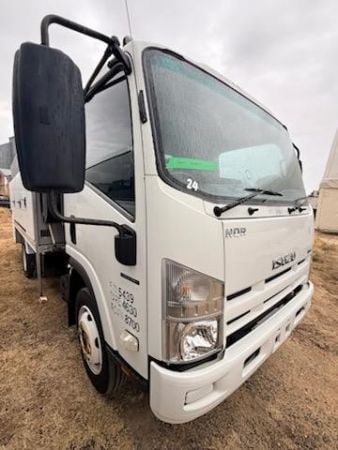 2012 ISUZU NQR450 Service Vehicle image