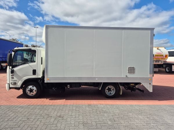 2021 Isuzu NNR 45 150 Pantech 6 Pallet AMT Van and Lift image