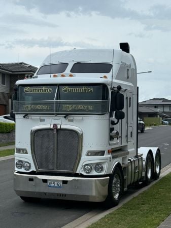 2018 Kenworth K200 BIG CAB Prime Mover image