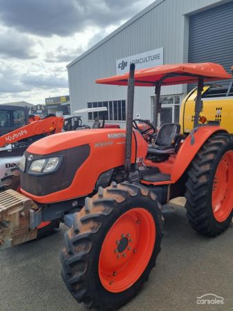 2020 Kubota M9540 ROPS image