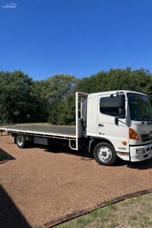 2016 Hino 500 SERIES - FD 1124 Flatbed image