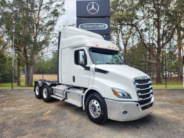 2024 Freightliner CASCADIA Prime Mover image