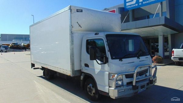 2022 Fuso 615 Canter image