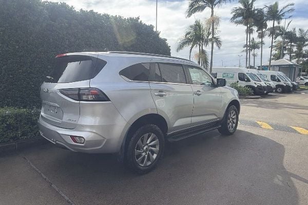 2023 Isuzu MU-X LS-U image
