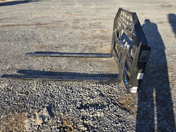 2026 GIYI  SKIDSTEER FORK Tines image