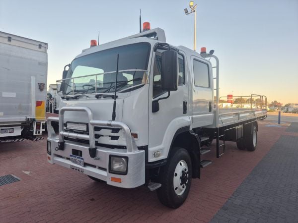 2016 Isuzu FTS 139-260 Tray 4x4 AUTO Crew Cab Tray image