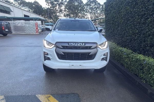 2022 Isuzu D-MAX LS-M 4X4 image