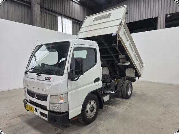 2023 Fuso Canter 615s 4x2 Tipper image