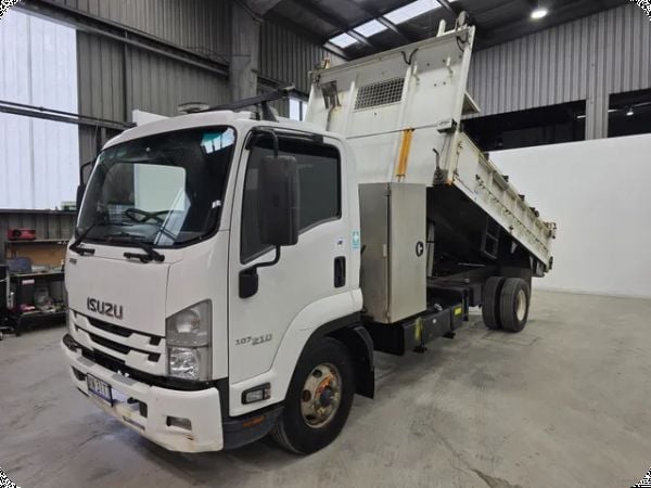 2020 Isuzu FRR 107 210 4x2 Tipper (Manual) (Ex Lease) image